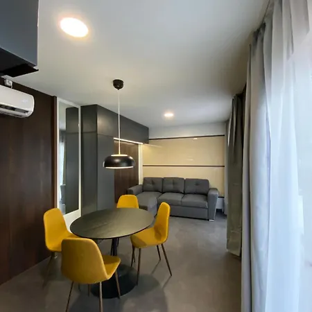 Kertvarosi Apartmanok Ibrany Exterior photo